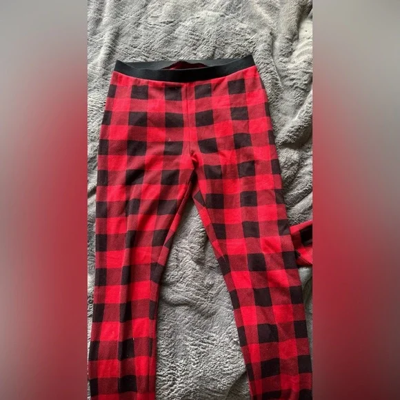 Old Navy Red and Black Plaid PJ Set - Picture 4 of 4